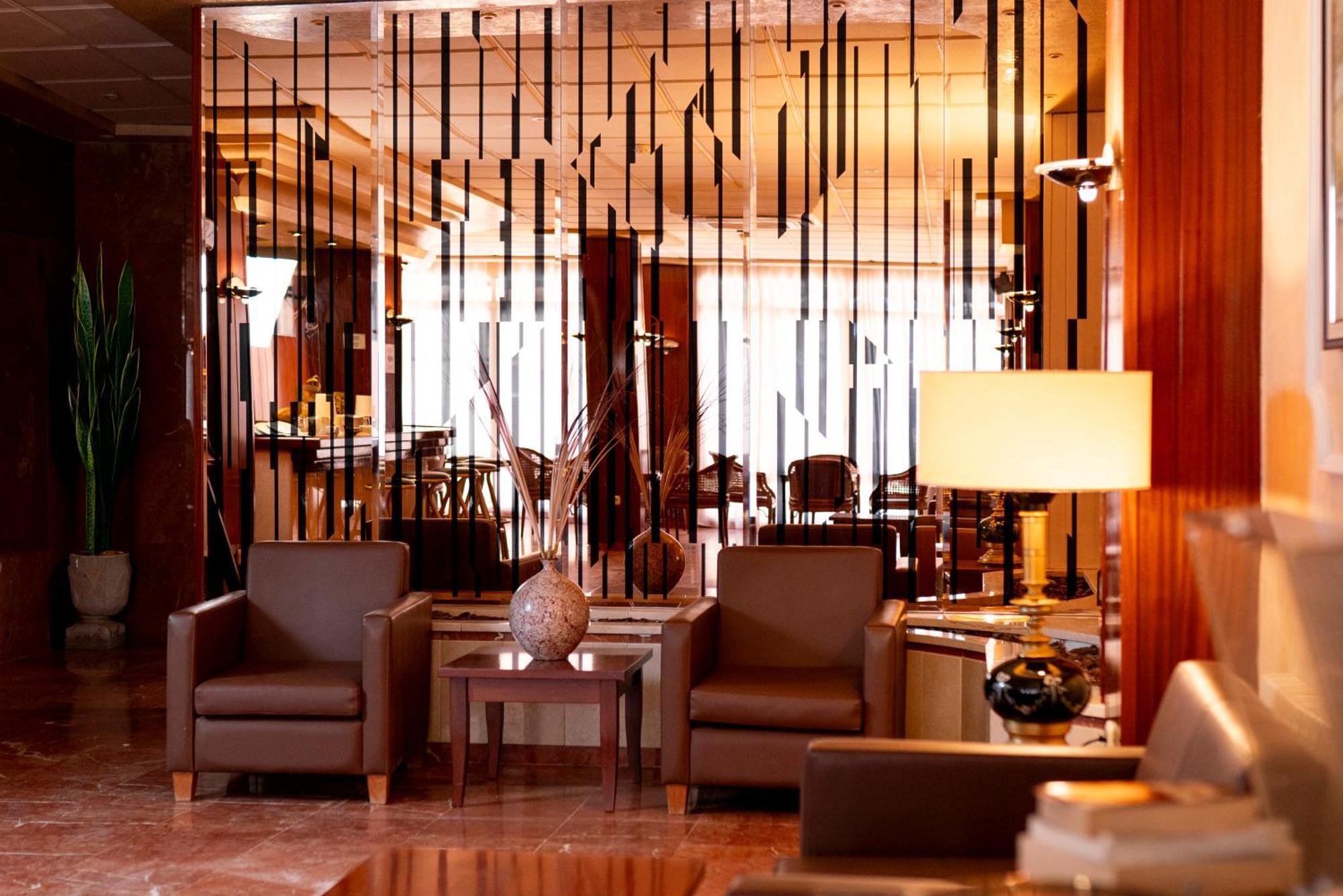 Hotel Primavera Бенидорм Экстерьер фото