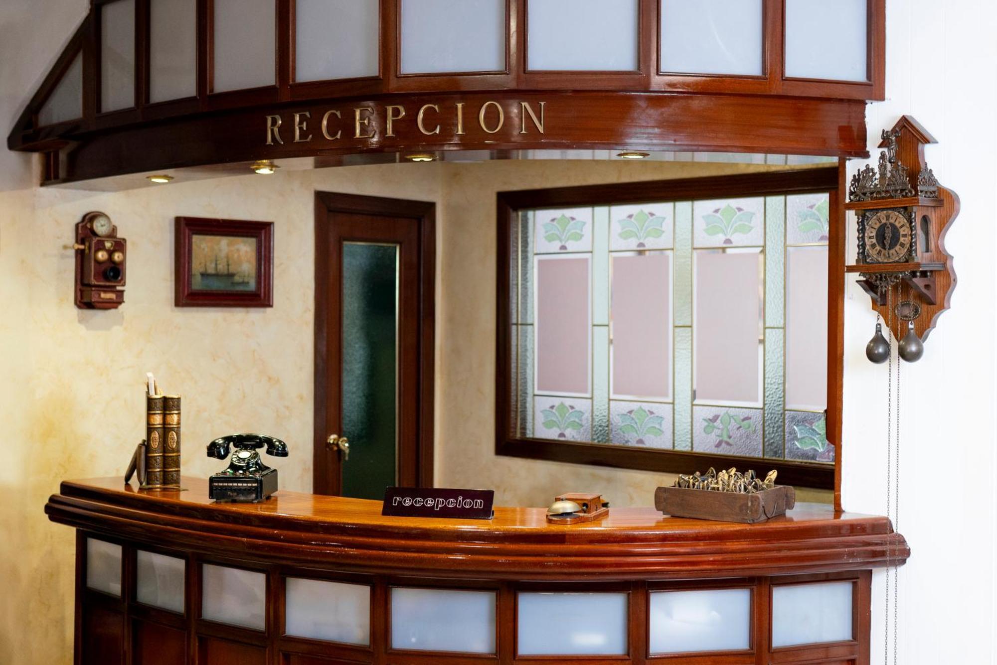 Hotel Primavera Бенидорм Экстерьер фото