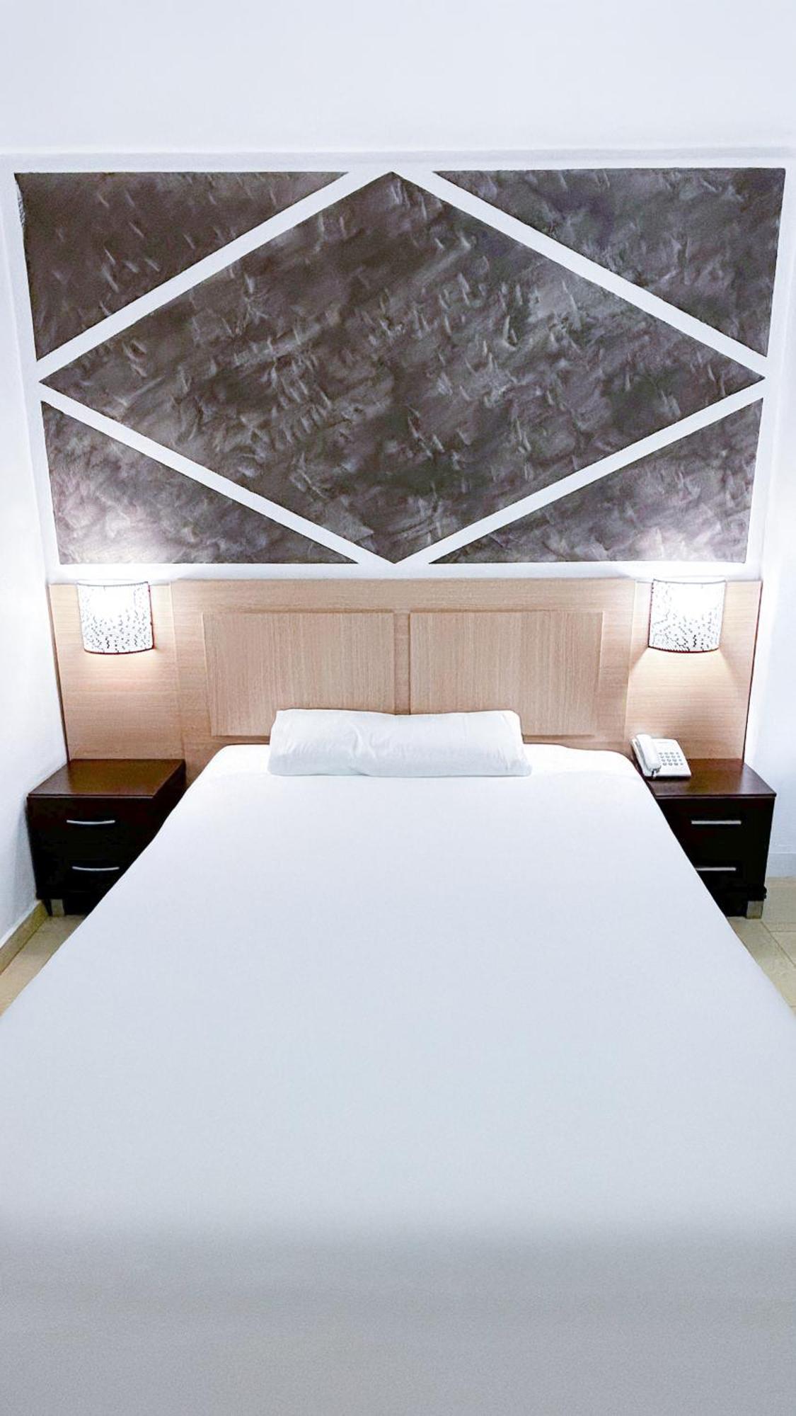 Hotel Primavera Бенидорм Экстерьер фото