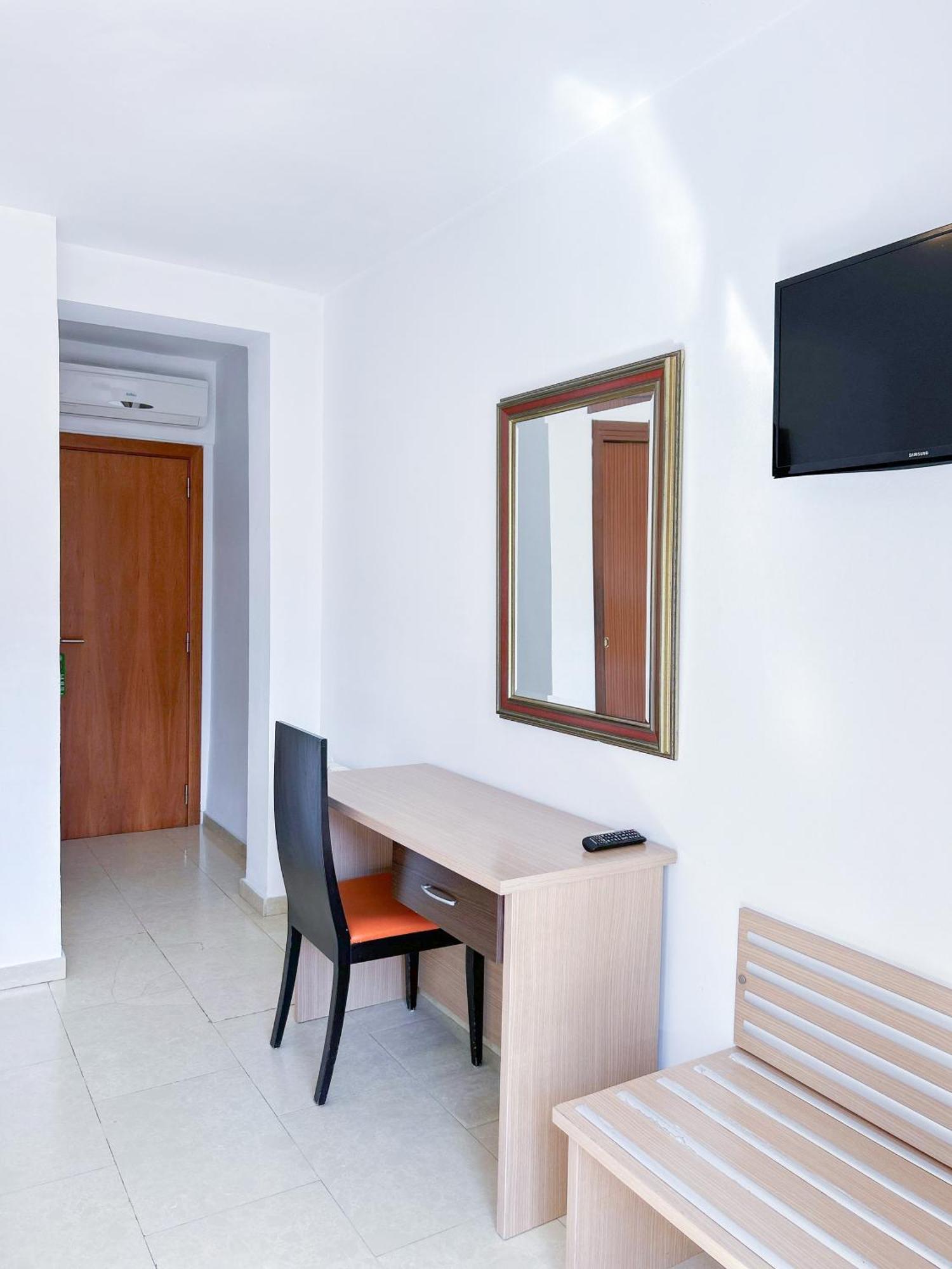 Hotel Primavera Бенидорм Экстерьер фото
